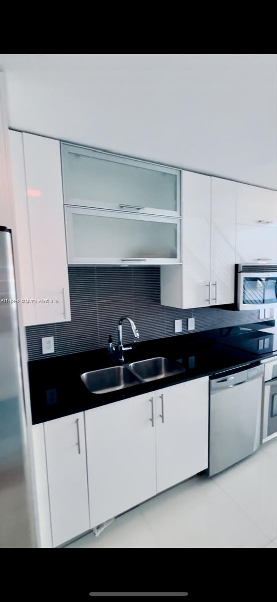 60 SW 13th St #3212, Miami FL 33130