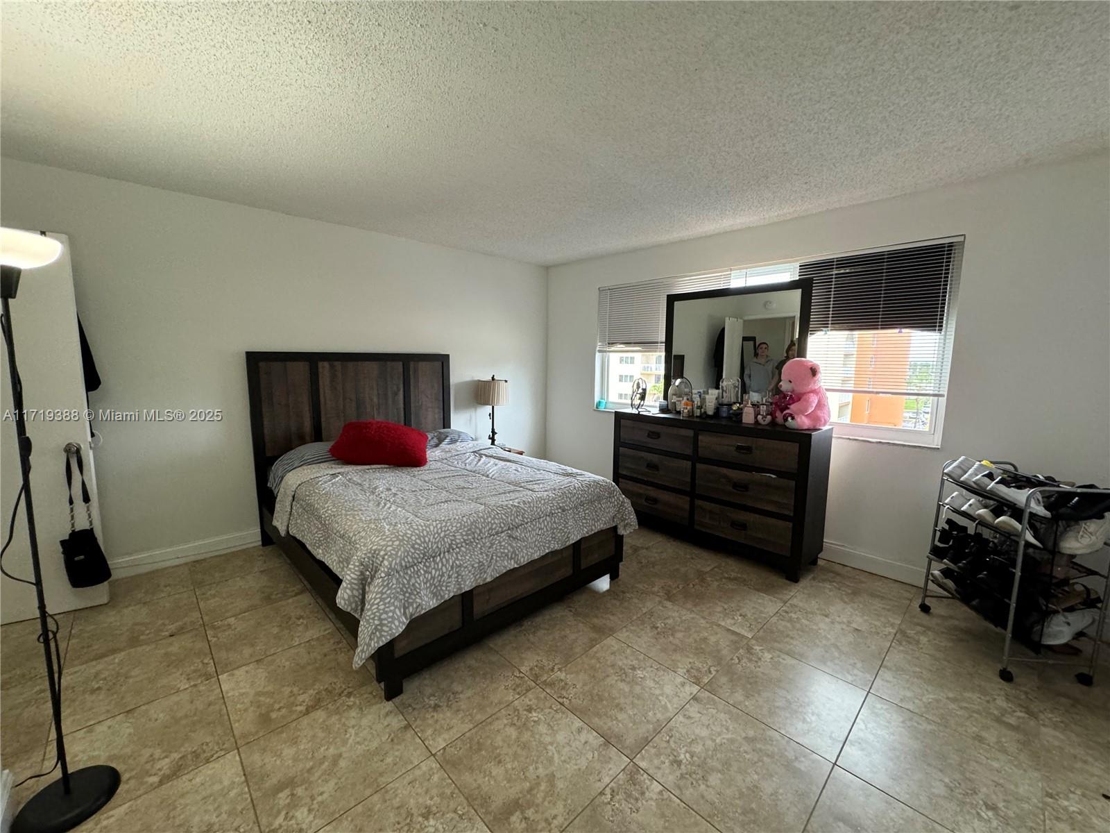 6970 NW 186th St #3-406, Hialeah, Florida image 9