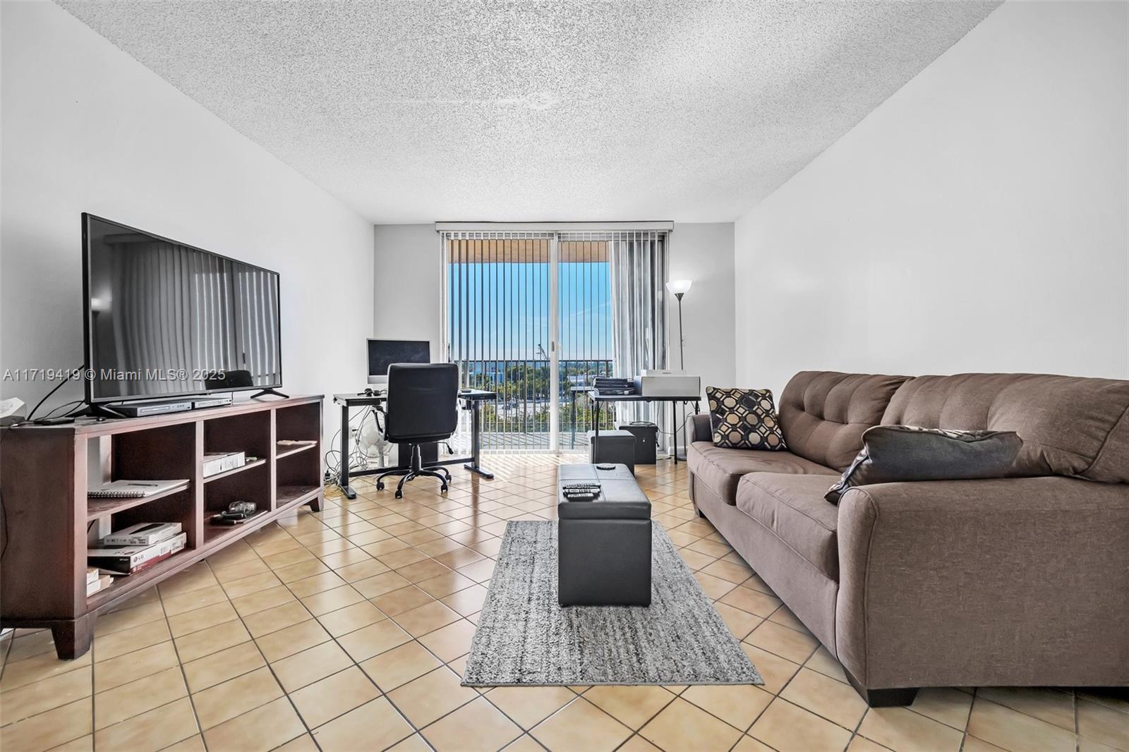 1465 NE 123rd St #808, North Miami, Florida image 6