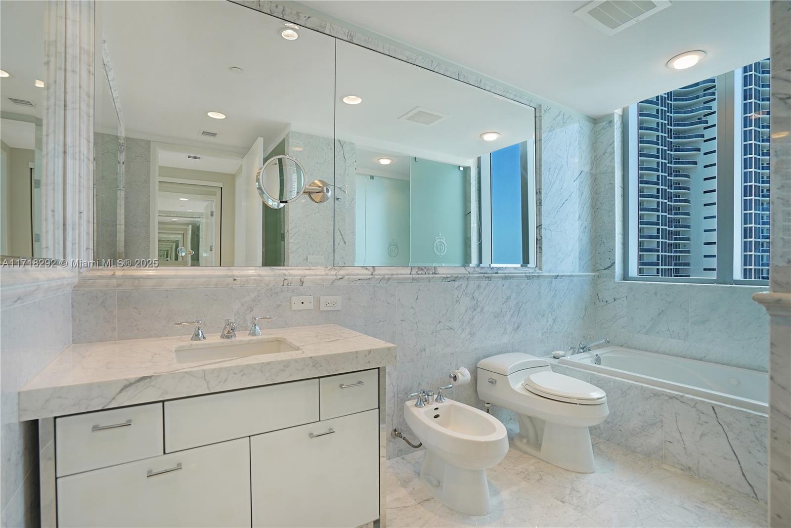 17475 Collins Ave #601, Sunny Isles Beach, Florida image 12