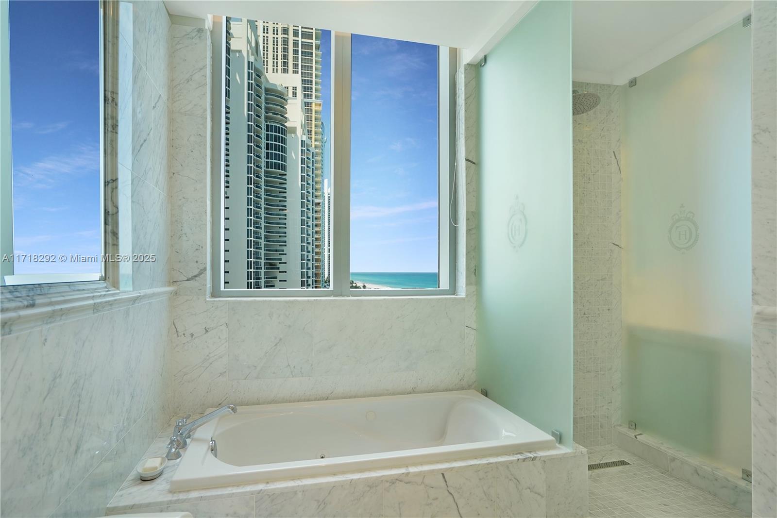 17475 Collins Ave #601, Sunny Isles Beach, Florida image 13