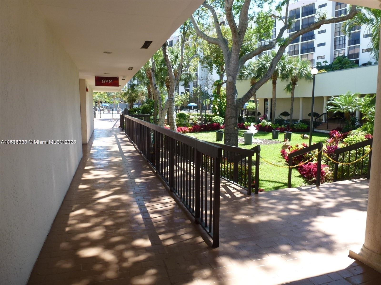 17021 N Bay Rd #219, Sunny Isles Beach, Florida image 34