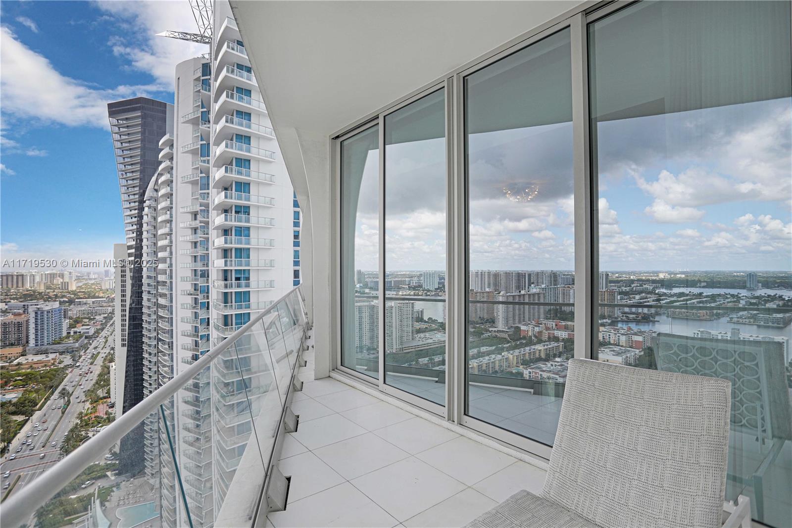 16901 Collins Ave #3403, Sunny Isles Beach, Florida image 30