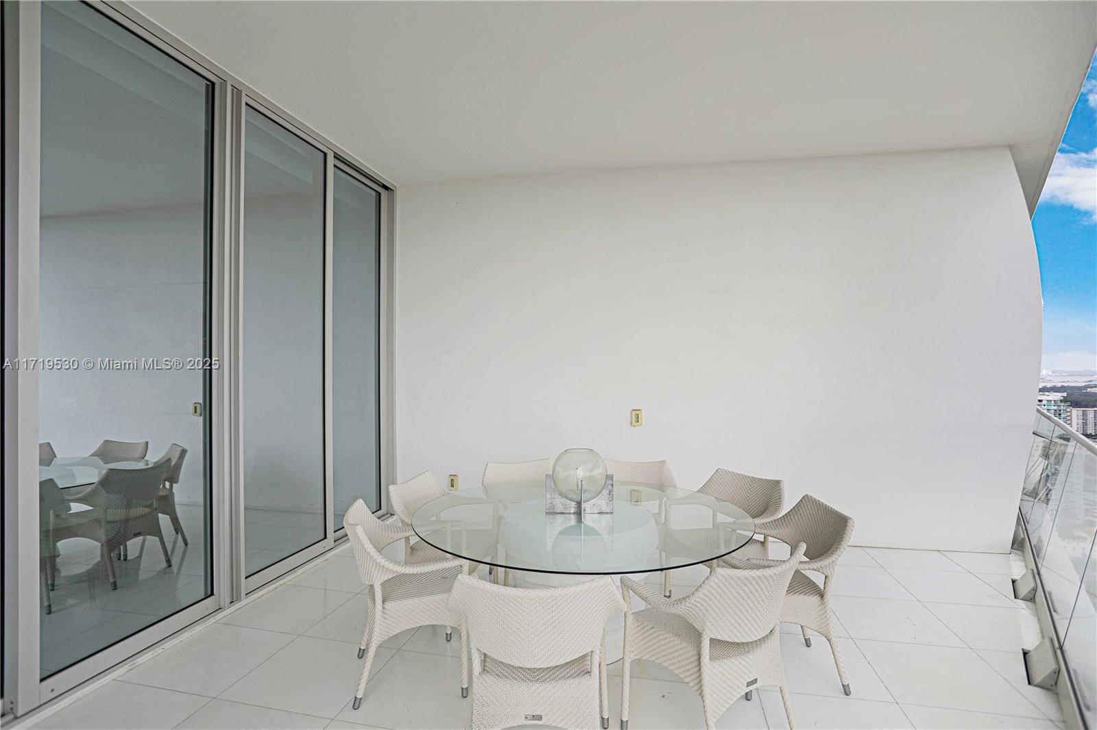 16901 Collins Ave #3403, Sunny Isles Beach, Florida image 31