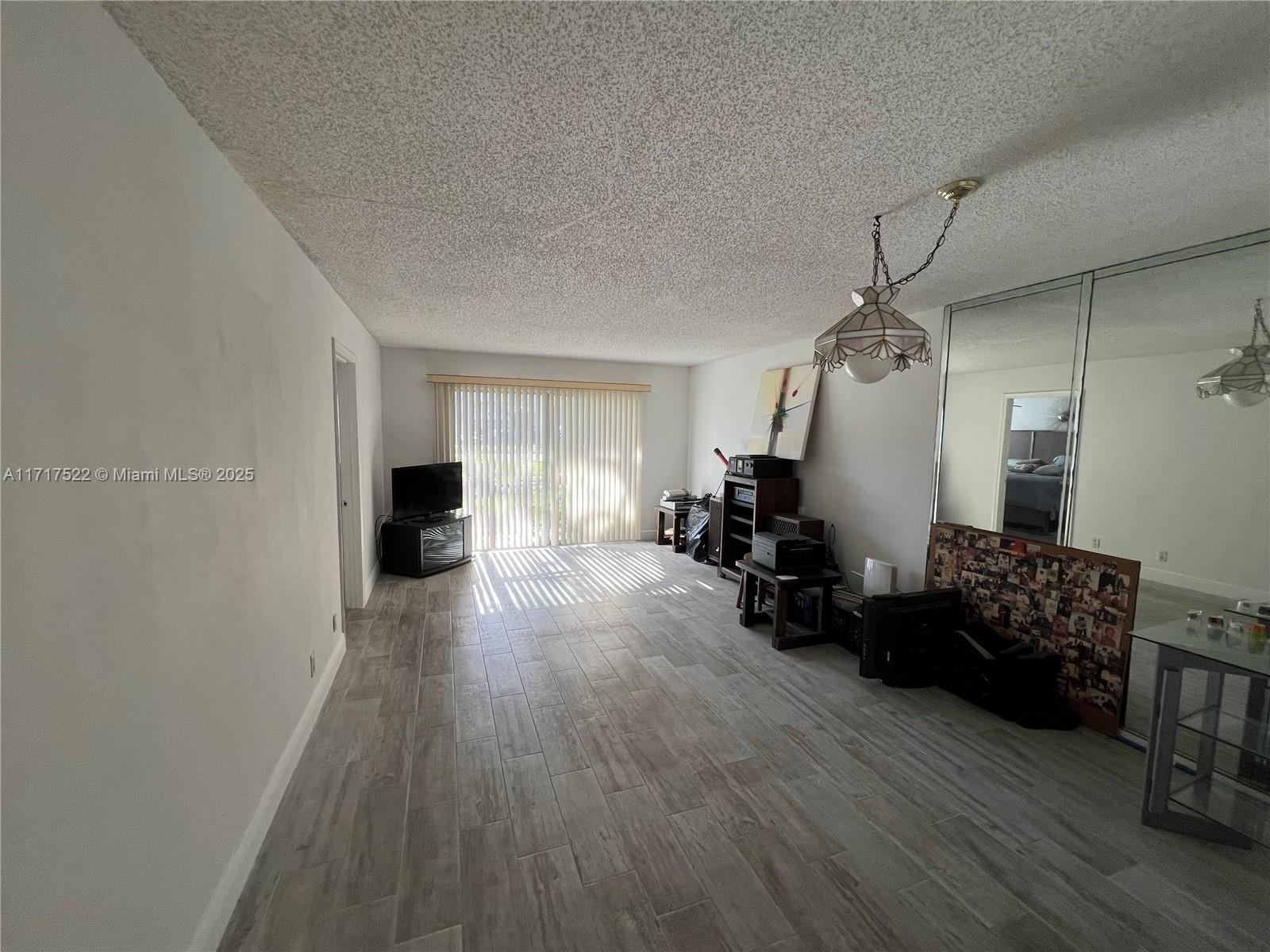 1100 SW 128th Ter #111U, Pembroke Pines, Florida image 4