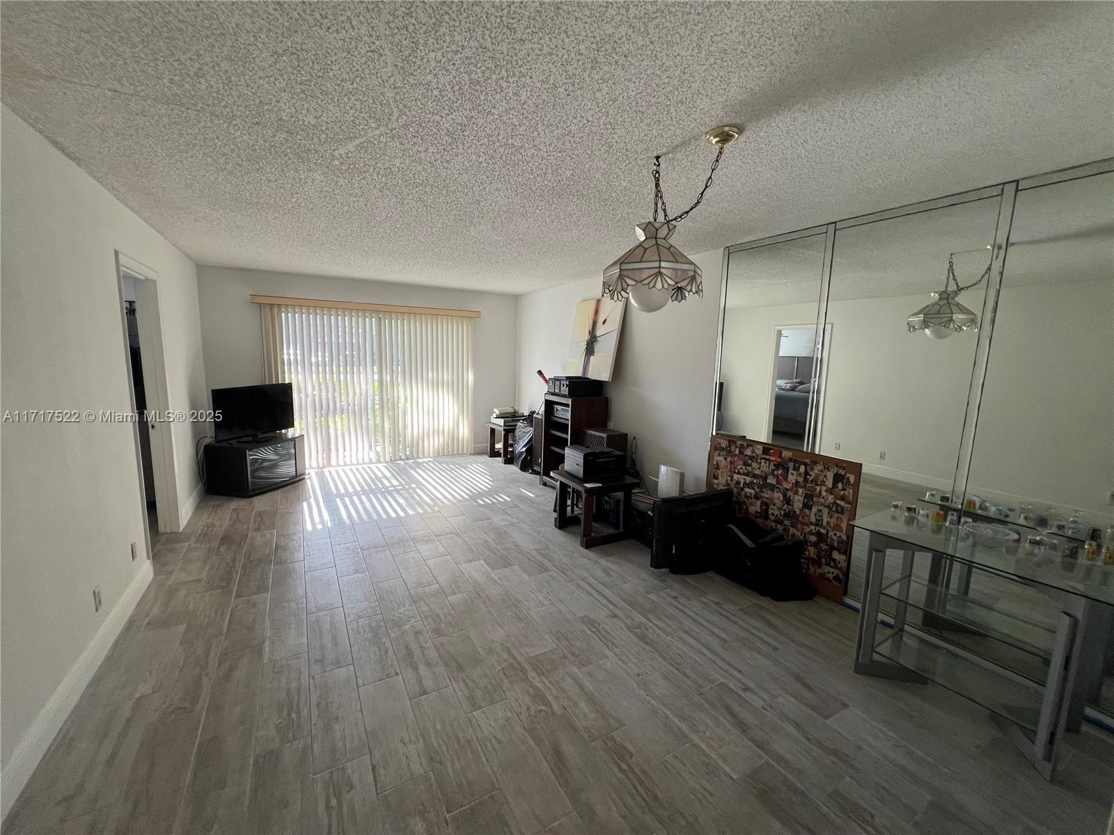 1100 SW 128th Ter #111U, Pembroke Pines, Florida image 5