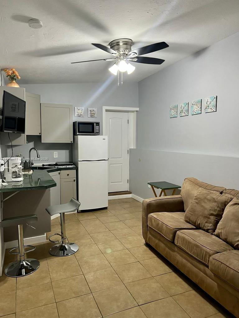 1560 NE 42 St, Pompano Beach, Florida image 31
