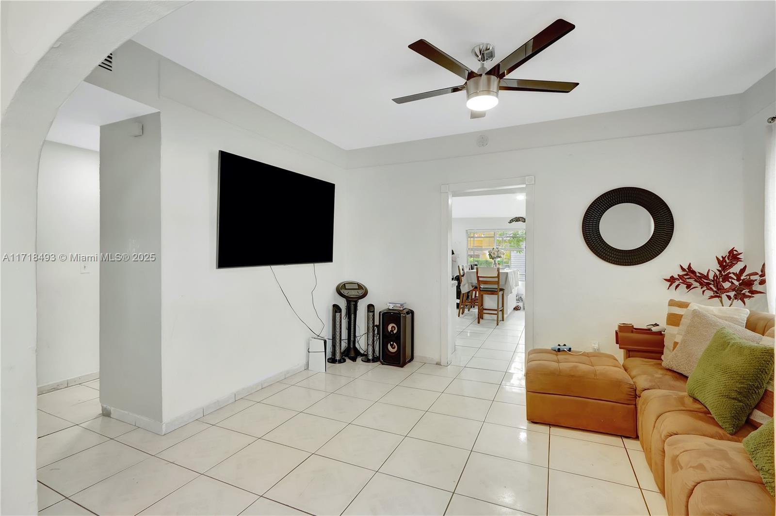 12680 NE 3rd Ave, North Miami, Florida image 13