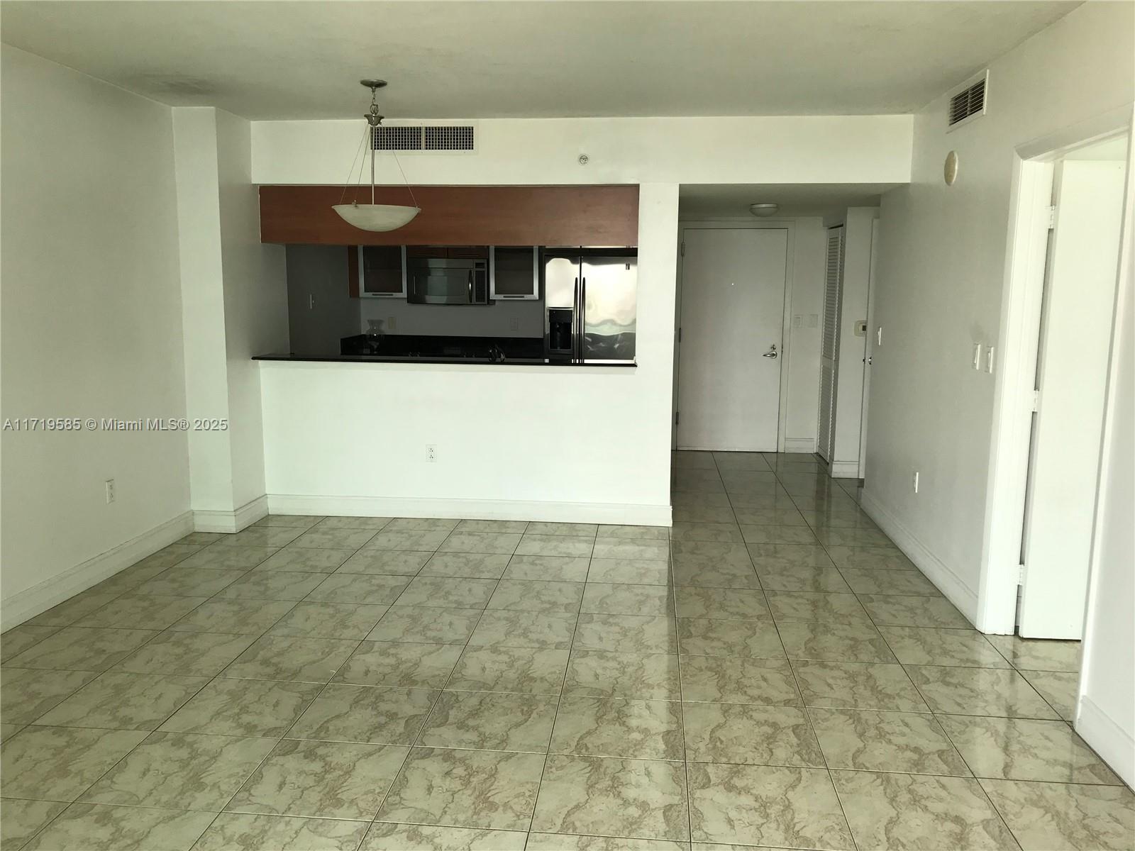 1800 N Bayshore Dr #2204, Miami FL 33132
