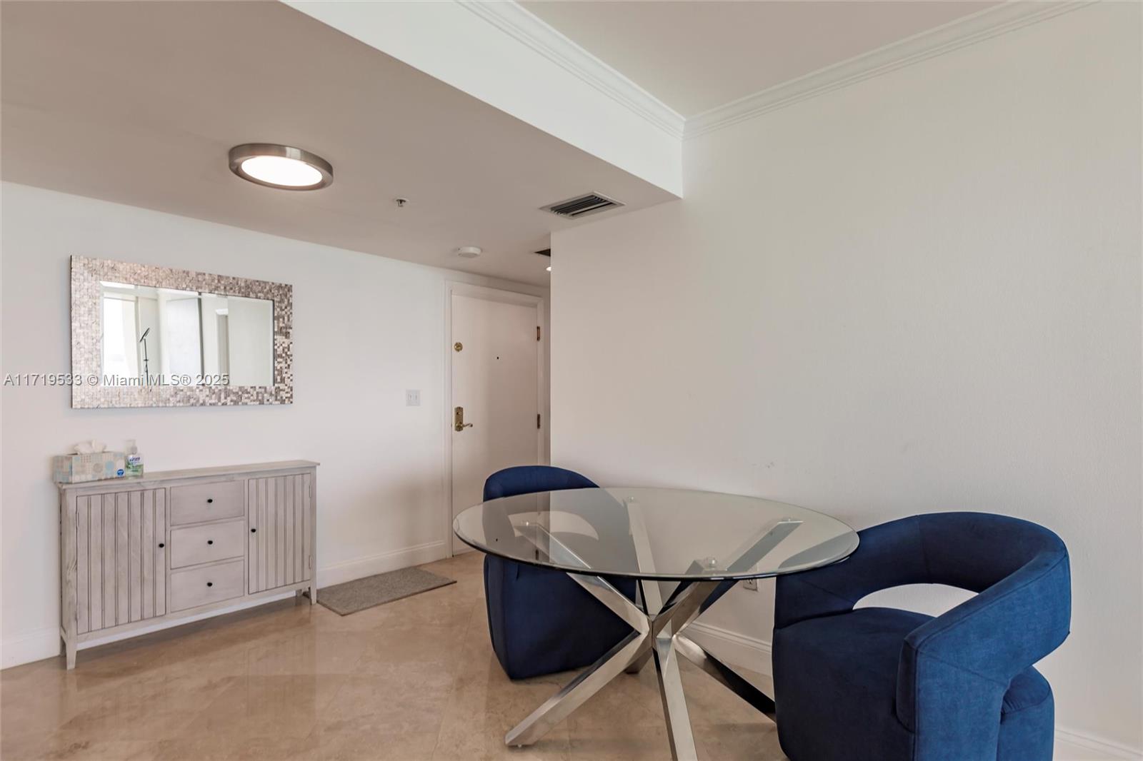 800 Claughton Island Dr #1203, Miami FL 33131