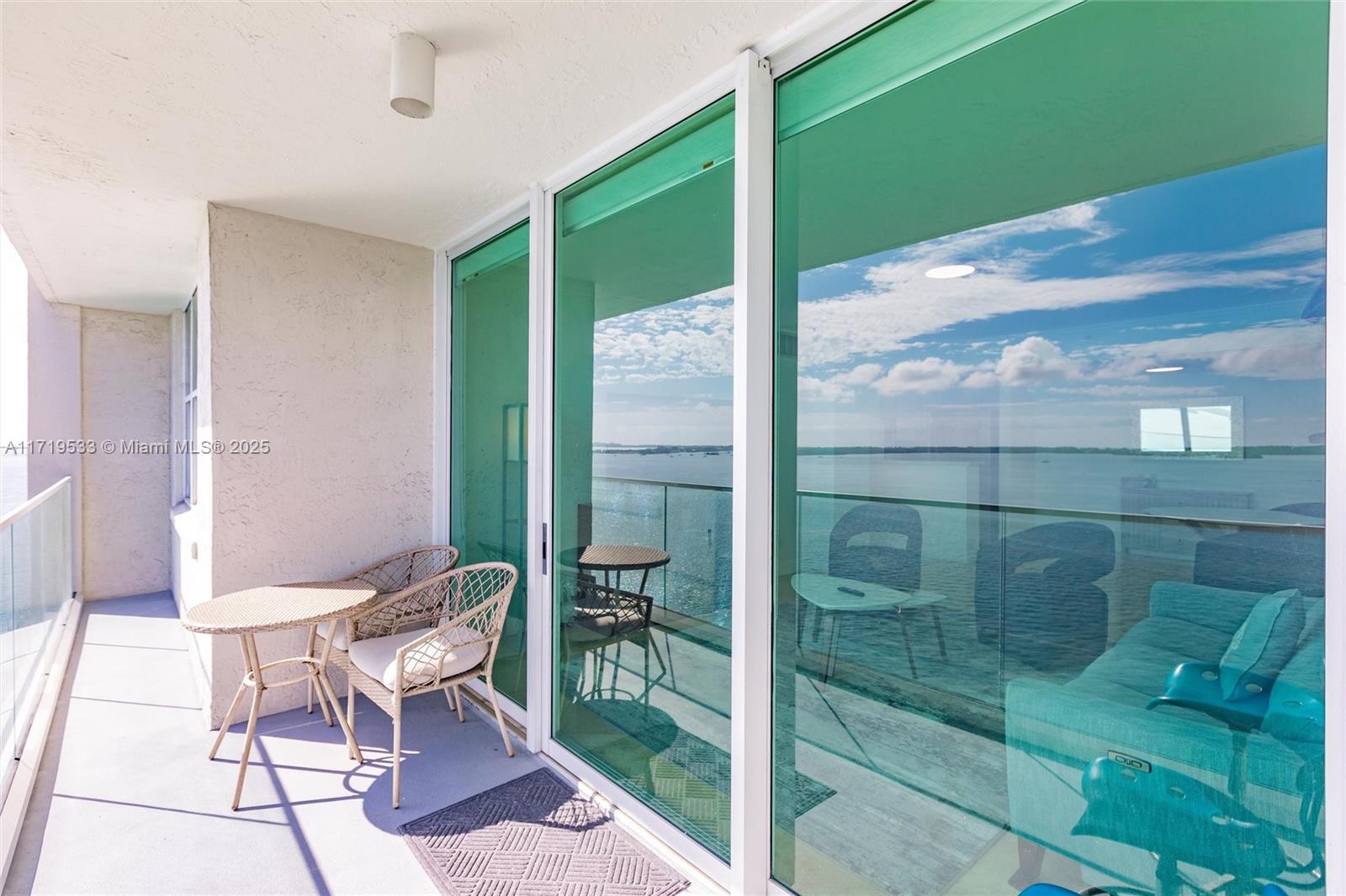 800 Claughton Island Dr #1203, Miami FL 33131