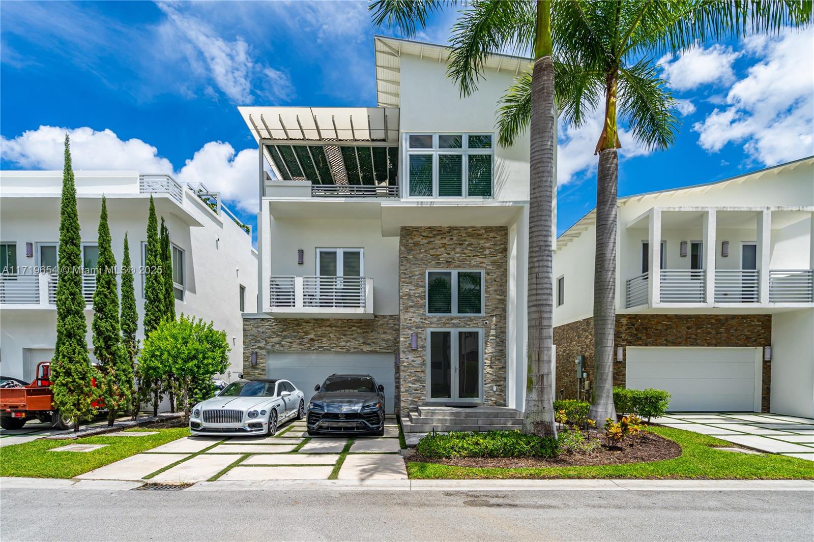 3349 NW 84th Ct, Doral, Florida image 1