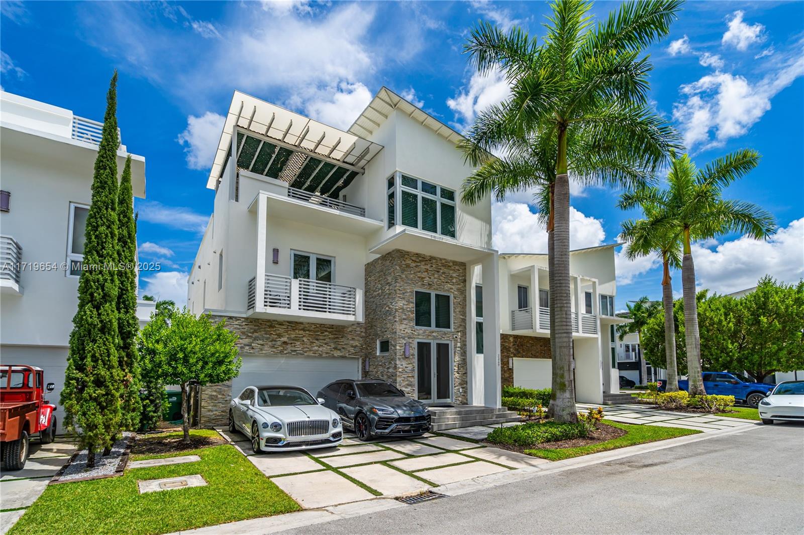 3349 NW 84th Ct, Doral, Florida image 3