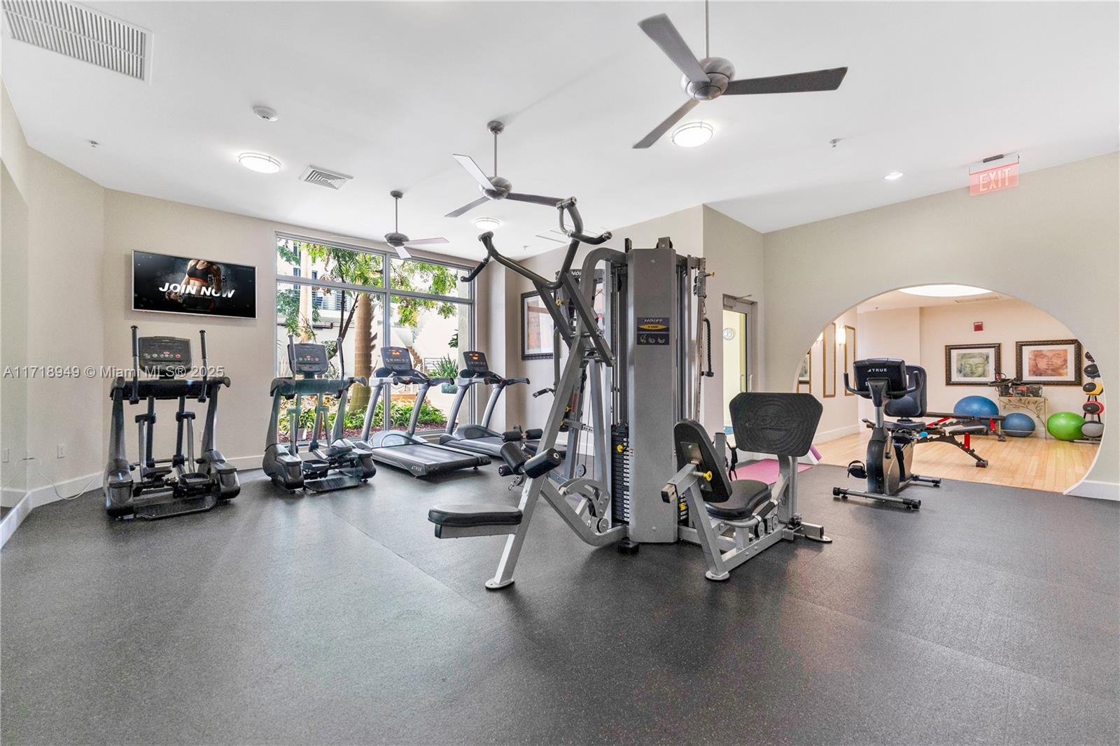 1830 Radius Dr #418, Hollywood, Florida image 15