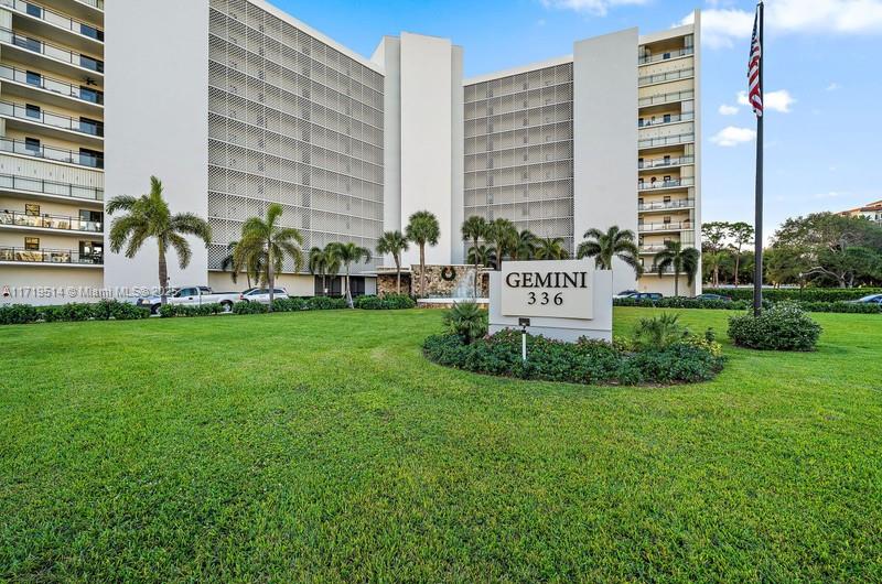 336 Golfview Rd #311, North Palm Beach, Florida image 1