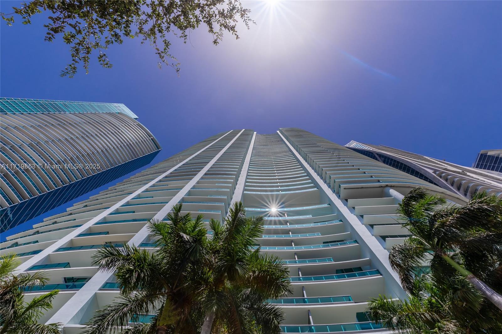 900 Biscayne Blvd #2002, Miami FL 33132