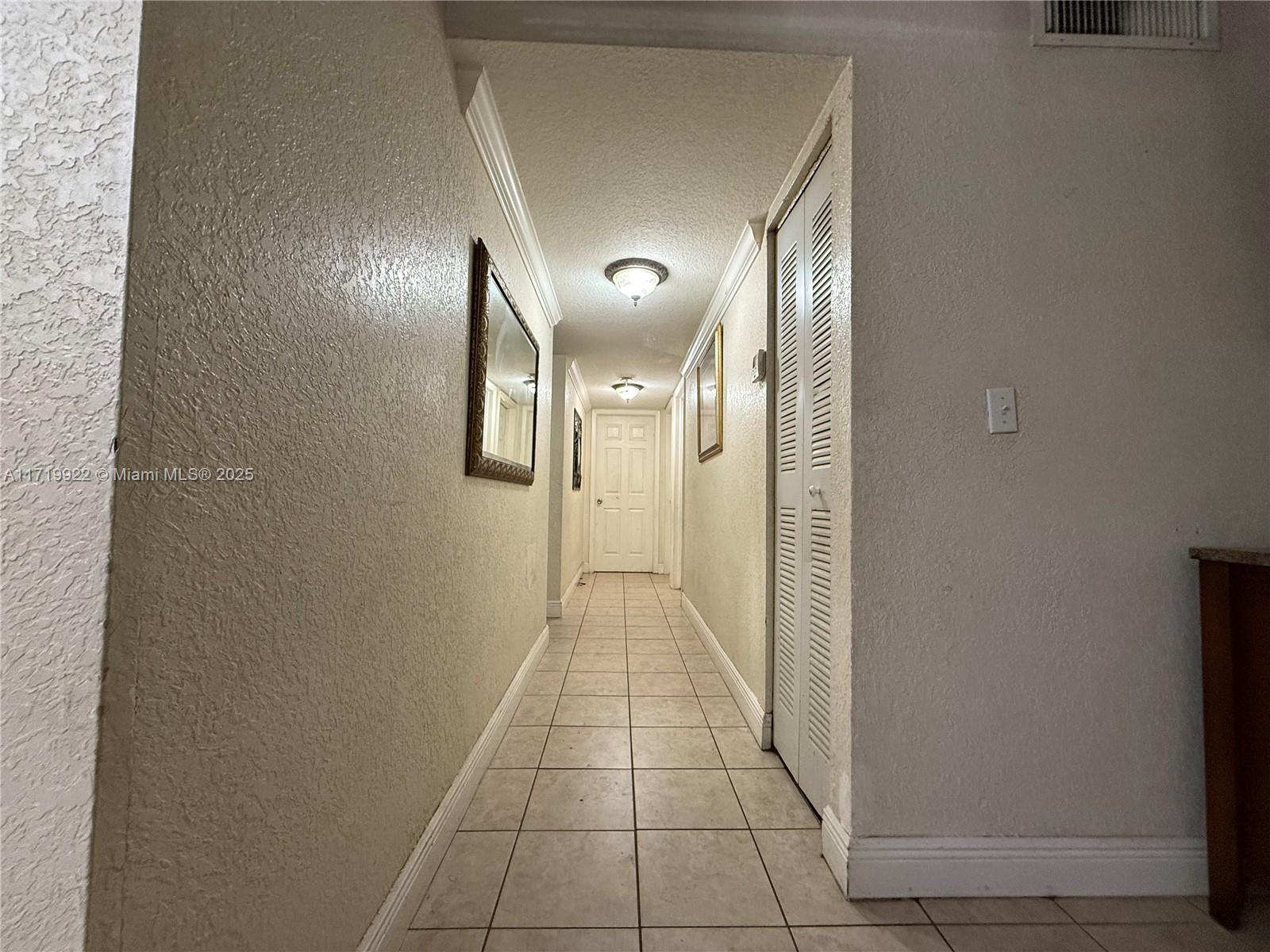 1481 W 41st St #115, Hialeah, Florida image 7