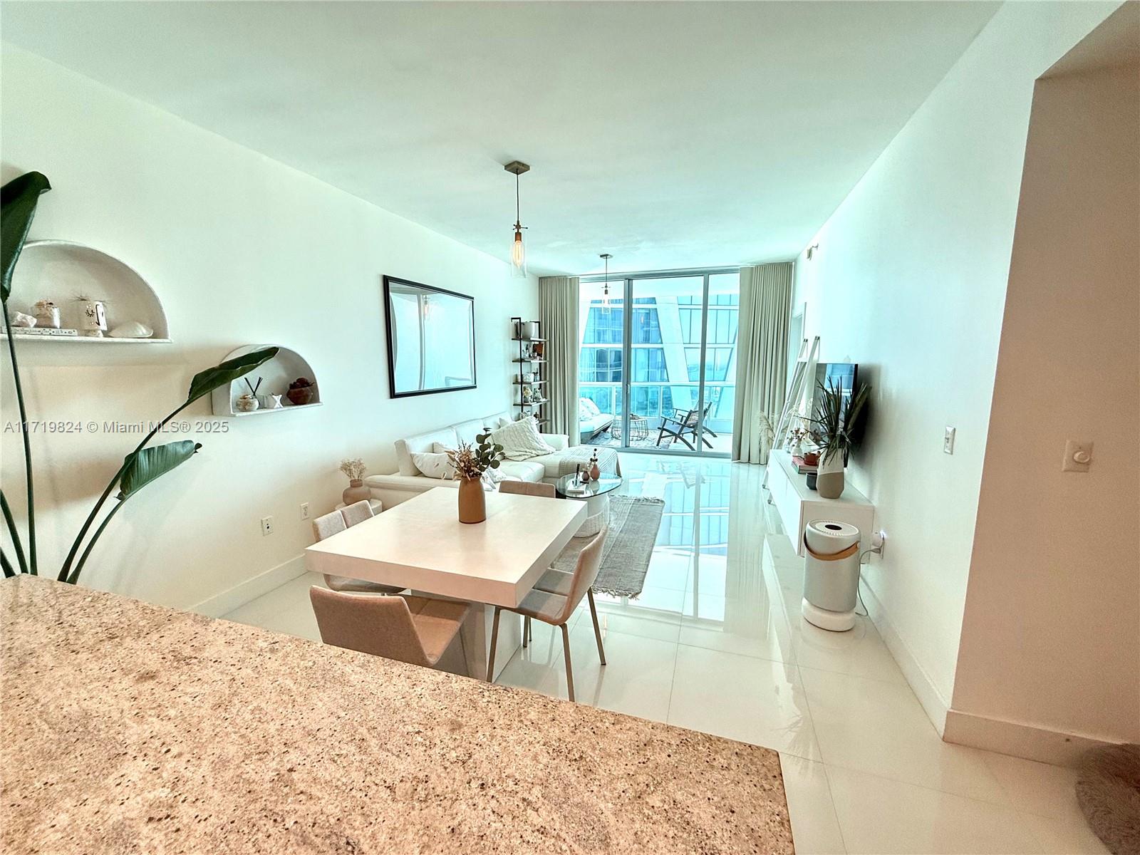 900 Biscayne Blvd #3110, Miami FL 33132