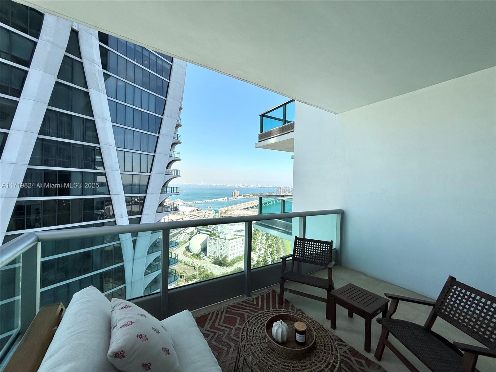 900 Biscayne Blvd #3110, Miami FL 33132