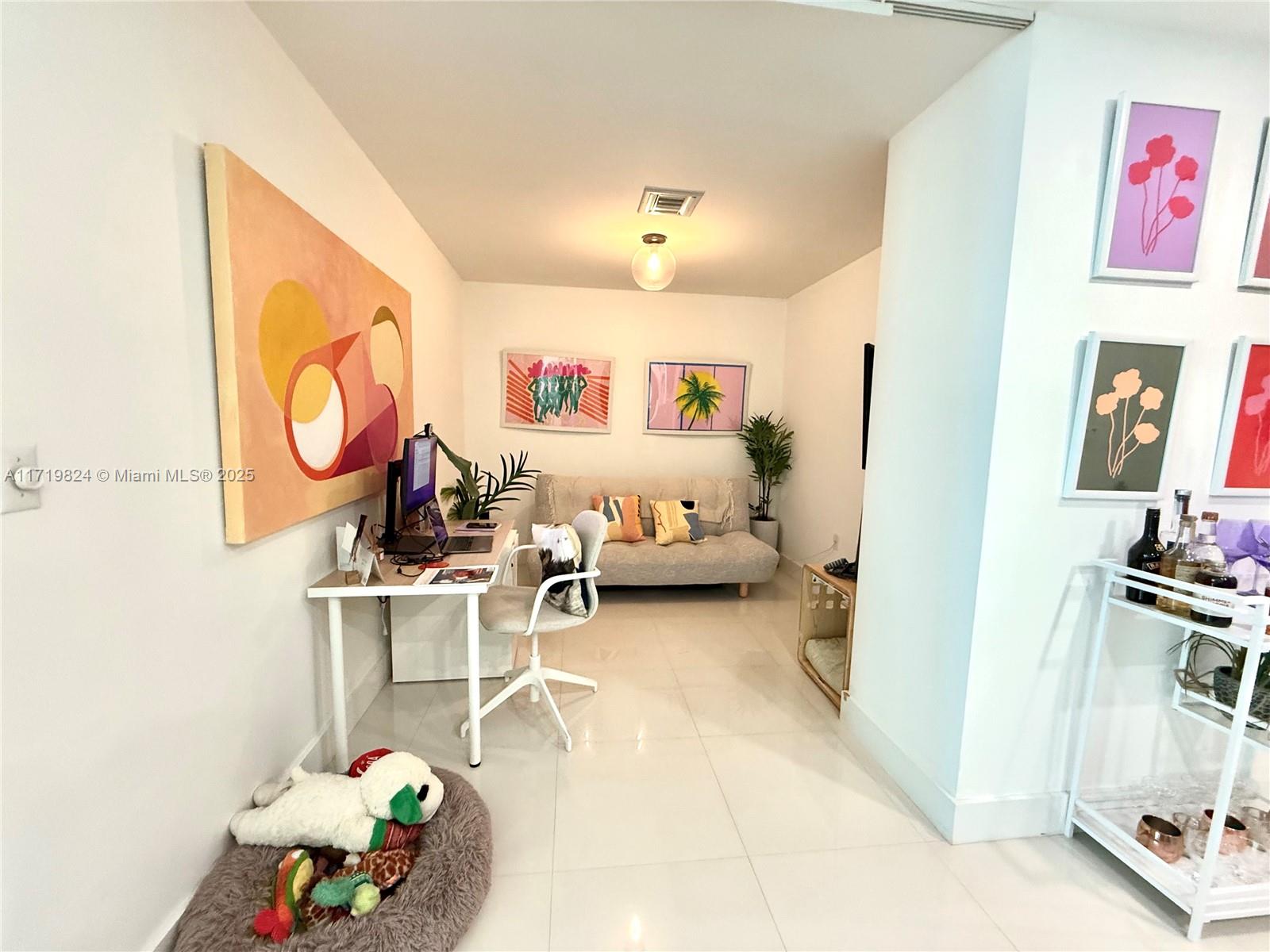 900 Biscayne Blvd #3110, Miami FL 33132