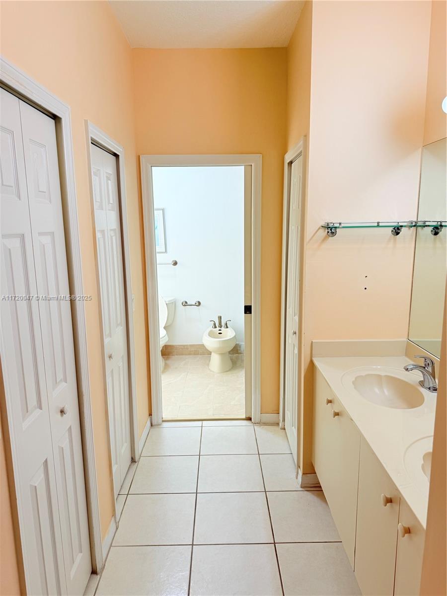 15945 NW 81st Ct, Miami Lakes, Florida image 23