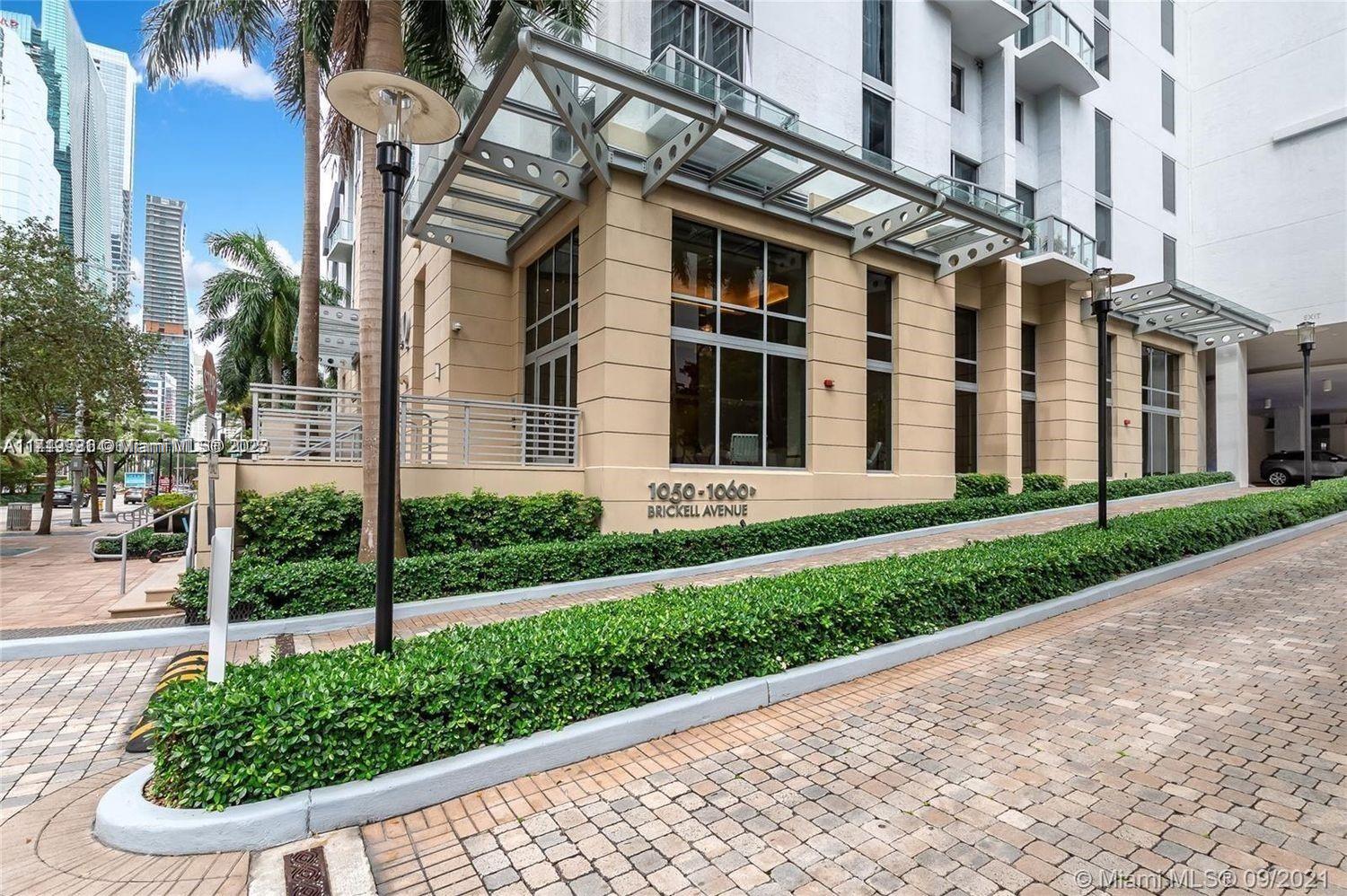 EXCEPTIONAL TWO-STORY LOFT !Featuring 1 bedr + plus an office area and 2 full baths.The open floor plan design allows natural light, creating an inviting atmosphere for both entertainment and work. FEATURES:Beautiful porcelanato floors throughout add elegance. Prime location within walking distance to Mary Brickell Village, Brickell City Centre, Restaurants, Bars, Shops, and the Metrorail Station. Building Amenities:Fitness Center, Heat Swimming Pool, Business center, Virtual Golf, Valet parking, 24hr Concierge, and Security. Don't miss your chance to call this your home.* Residents can have either one pet maximum of 25 pounds. If two pets, then combined they must be no more than 50 pounds.