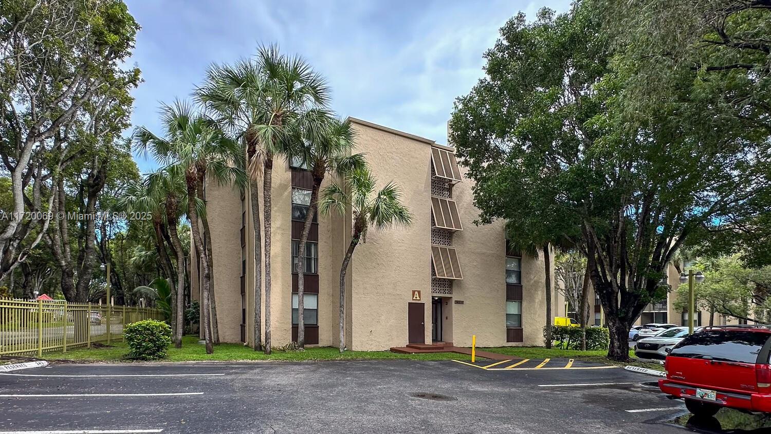14311 N Kendall Dr #107A For Sale A11720069, FL