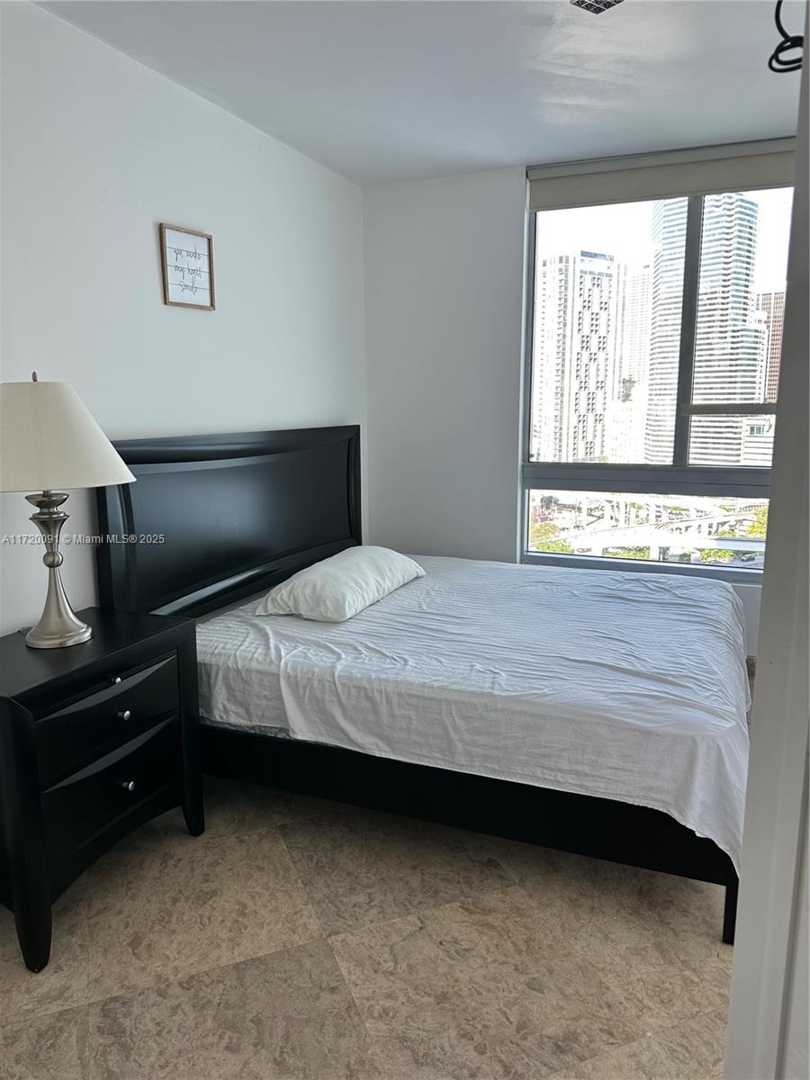 350 S Miami Ave #1807, Miami FL 33130