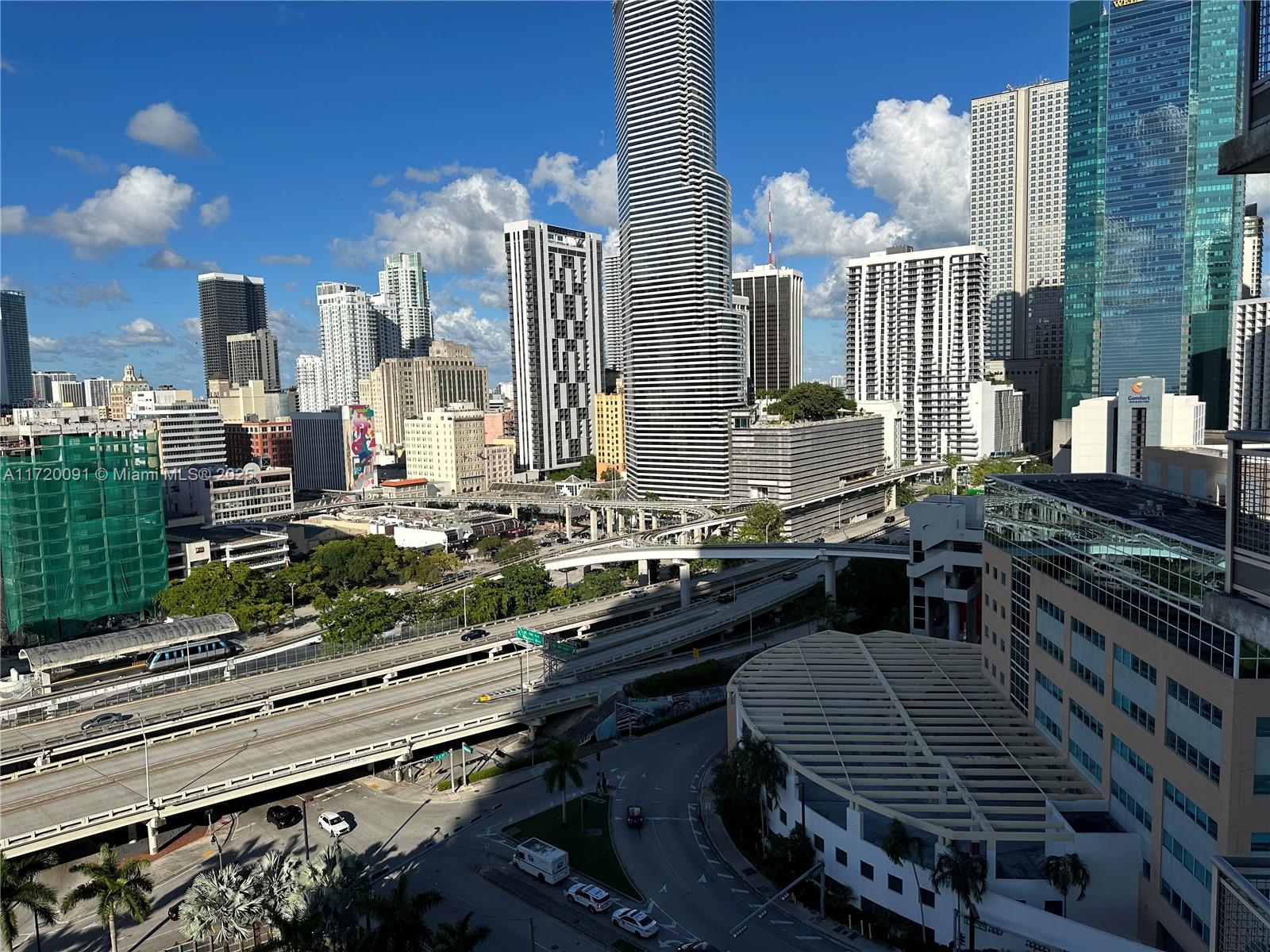 350 S Miami Ave #1807, Miami FL 33130
