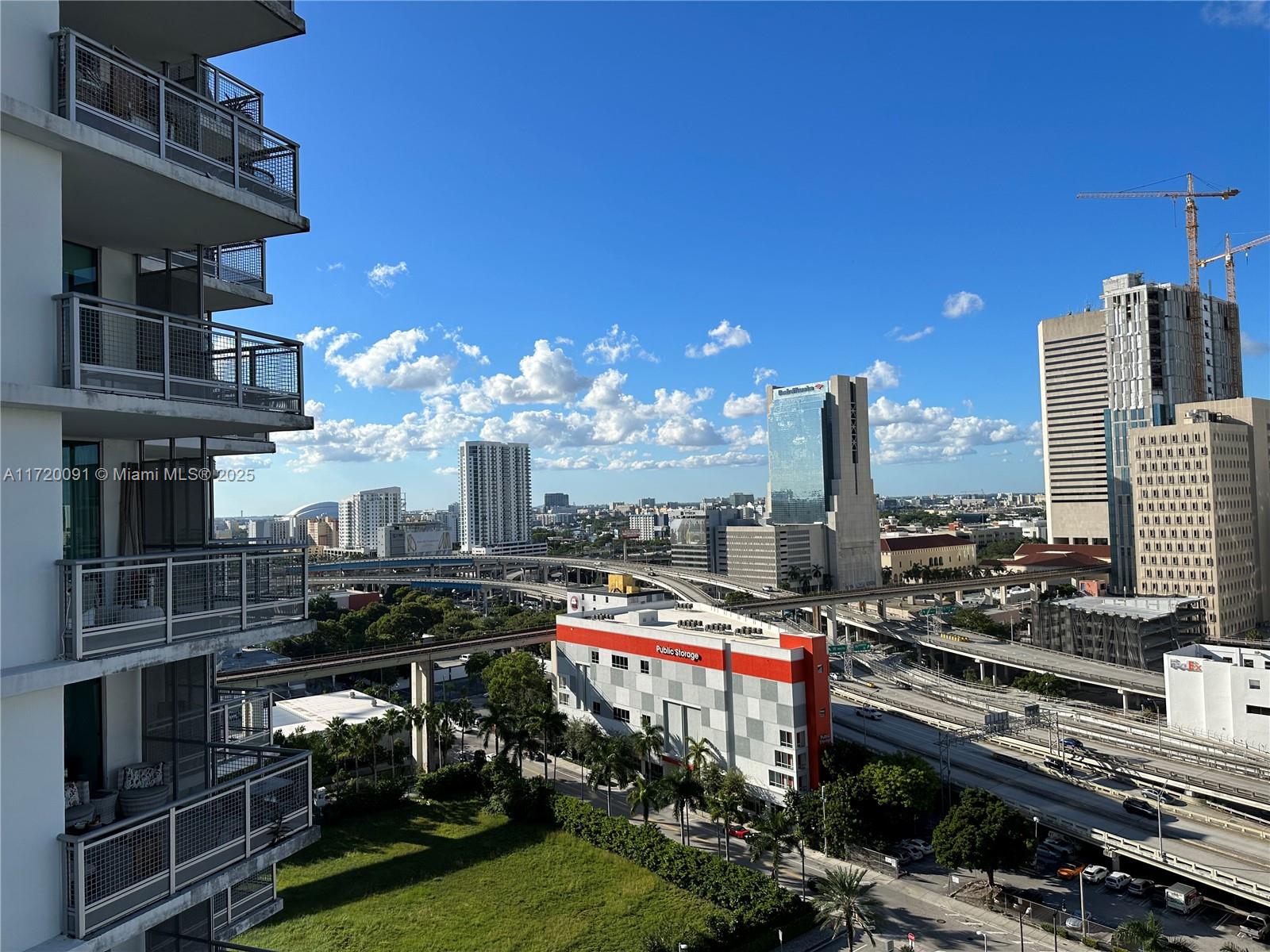 350 S Miami Ave #1807, Miami FL 33130
