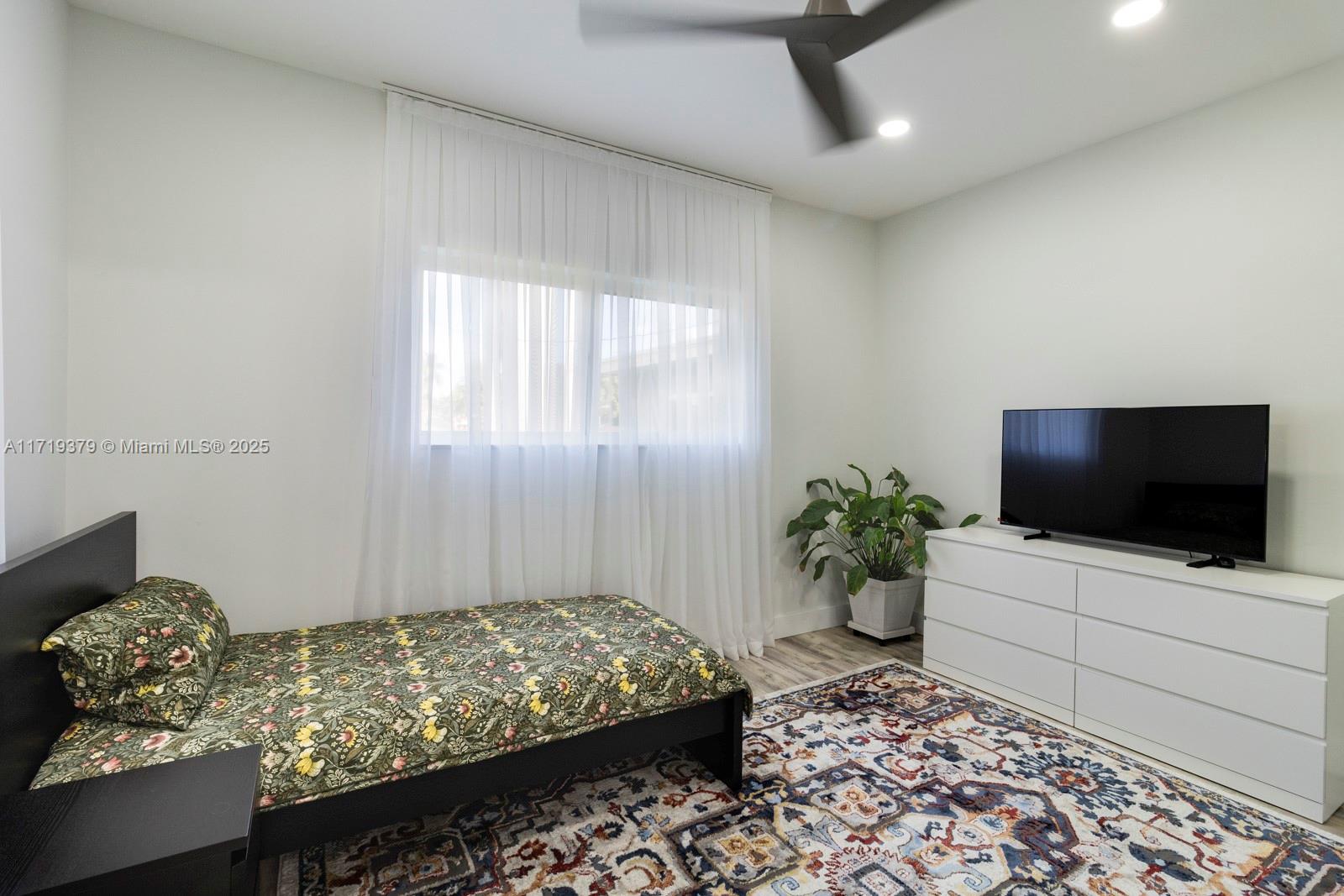 Listing Photo 31