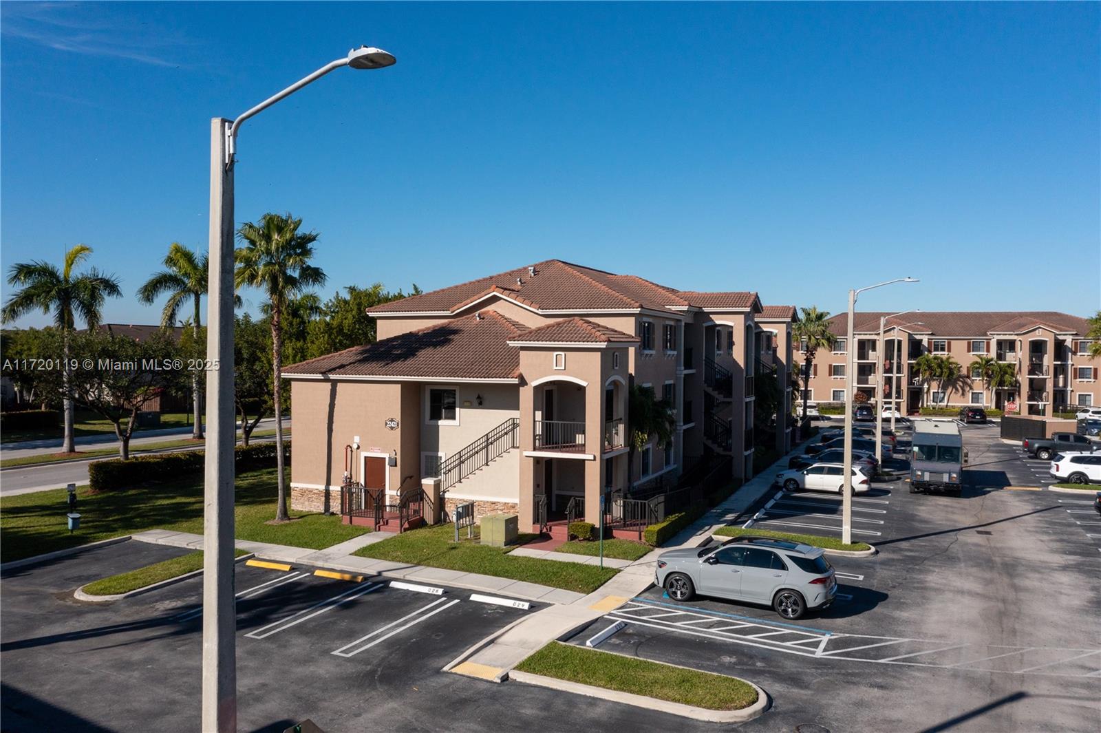 Residential, Cutler Bay, Florida image 15