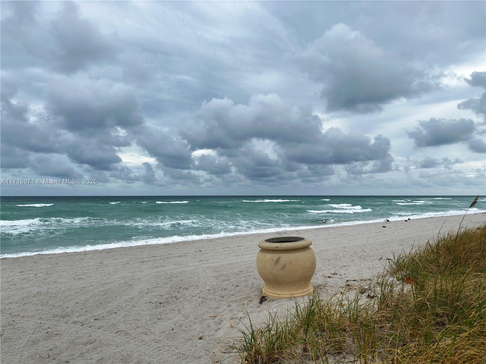 4222 N Ocean Dr, Hollywood, Florida image 8