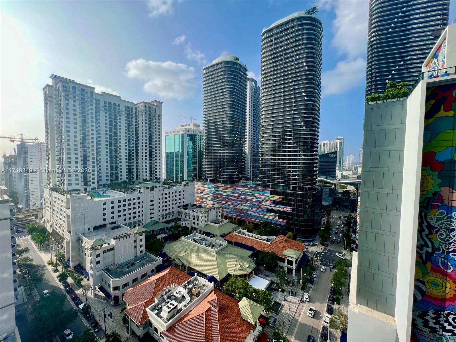 1000 Brickell Plz #1912, Miami FL 33131