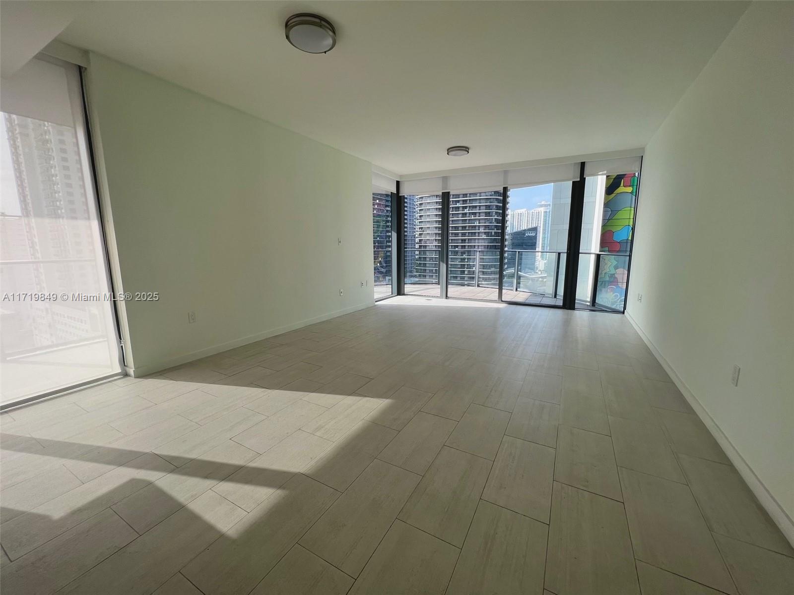 1000 Brickell Plz #1912, Miami FL 33131