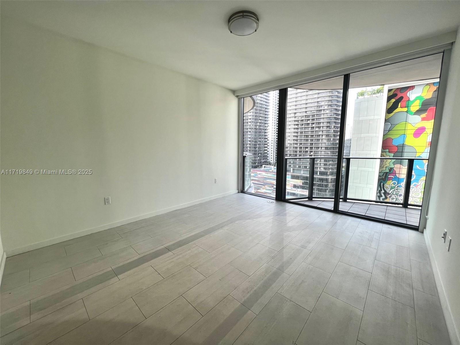 1000 Brickell Plz #1912, Miami FL 33131