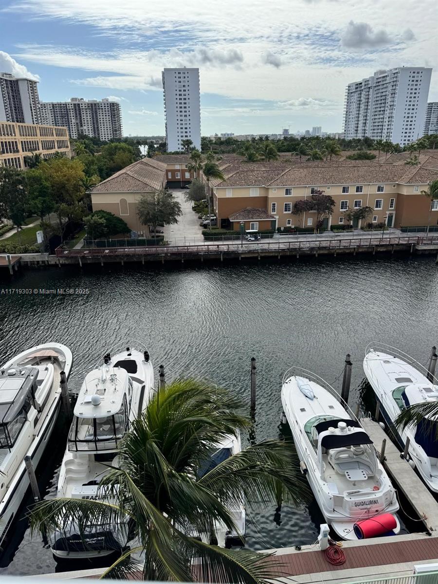 2950 NE 188th St #406, Aventura, Florida image 27