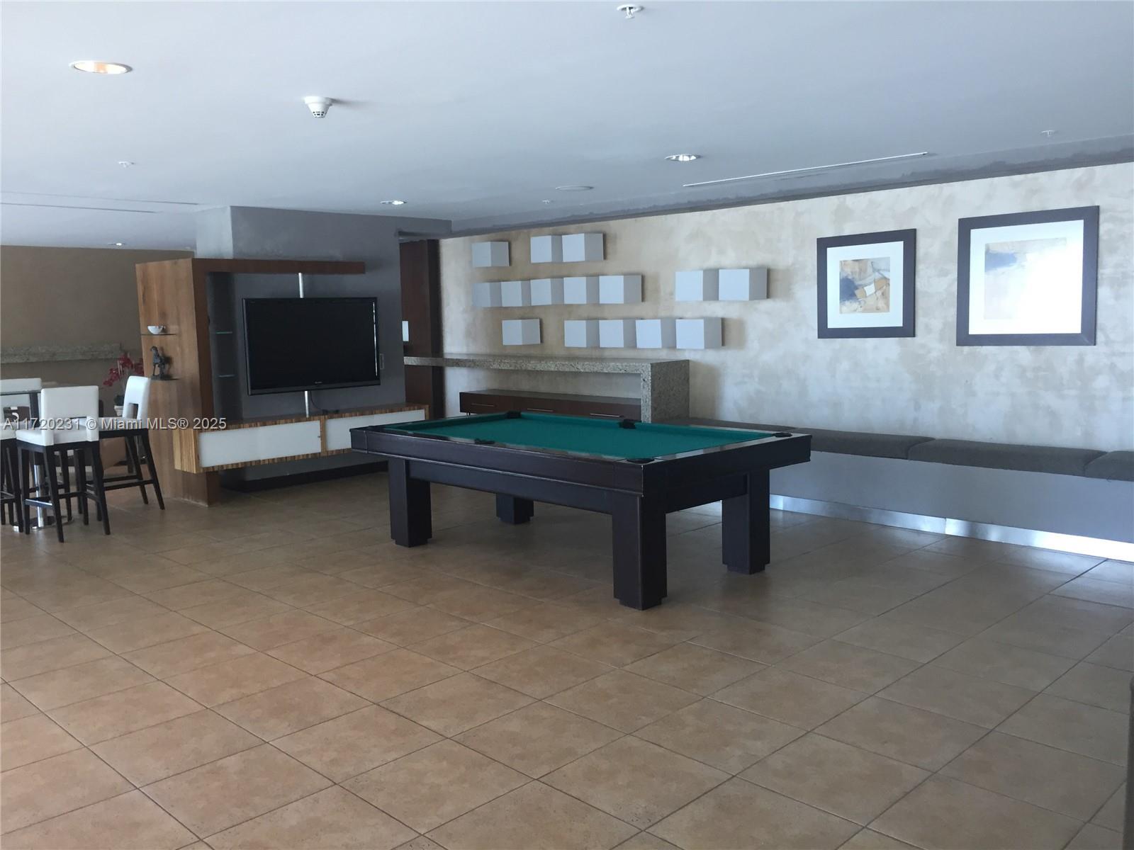 60 SW 13th St #2519, Miami FL 33130