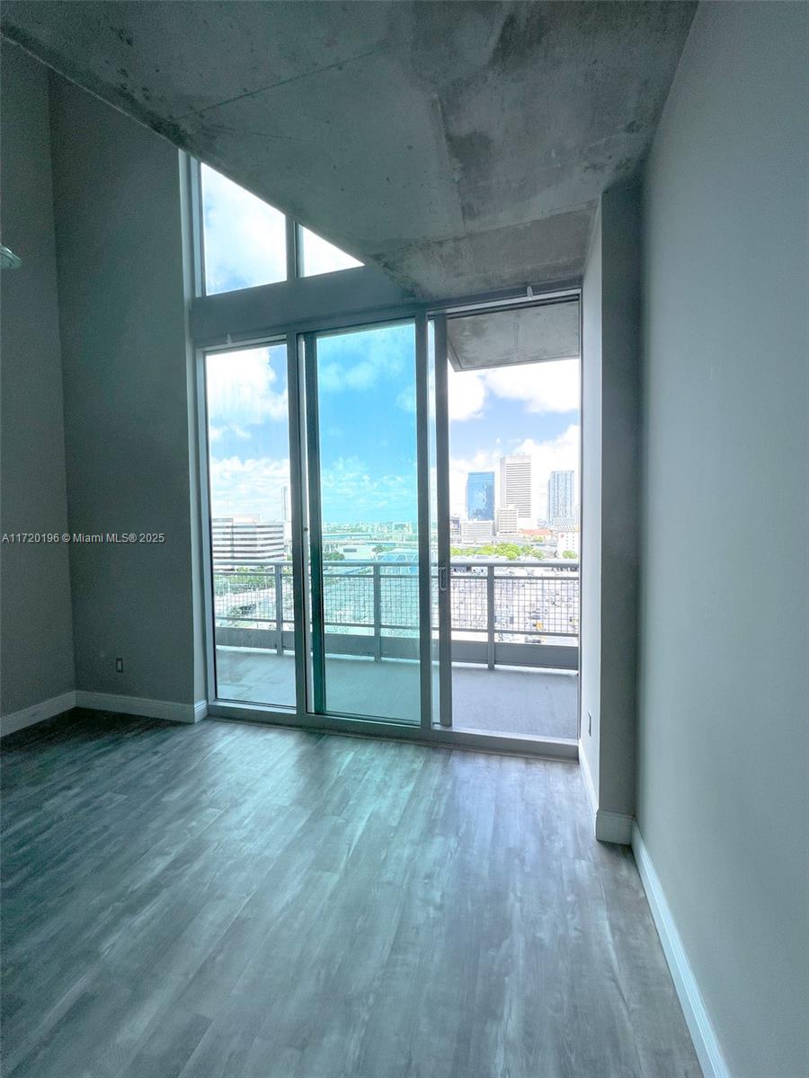 690 SW 1st Ct #1511, Miami FL 33130