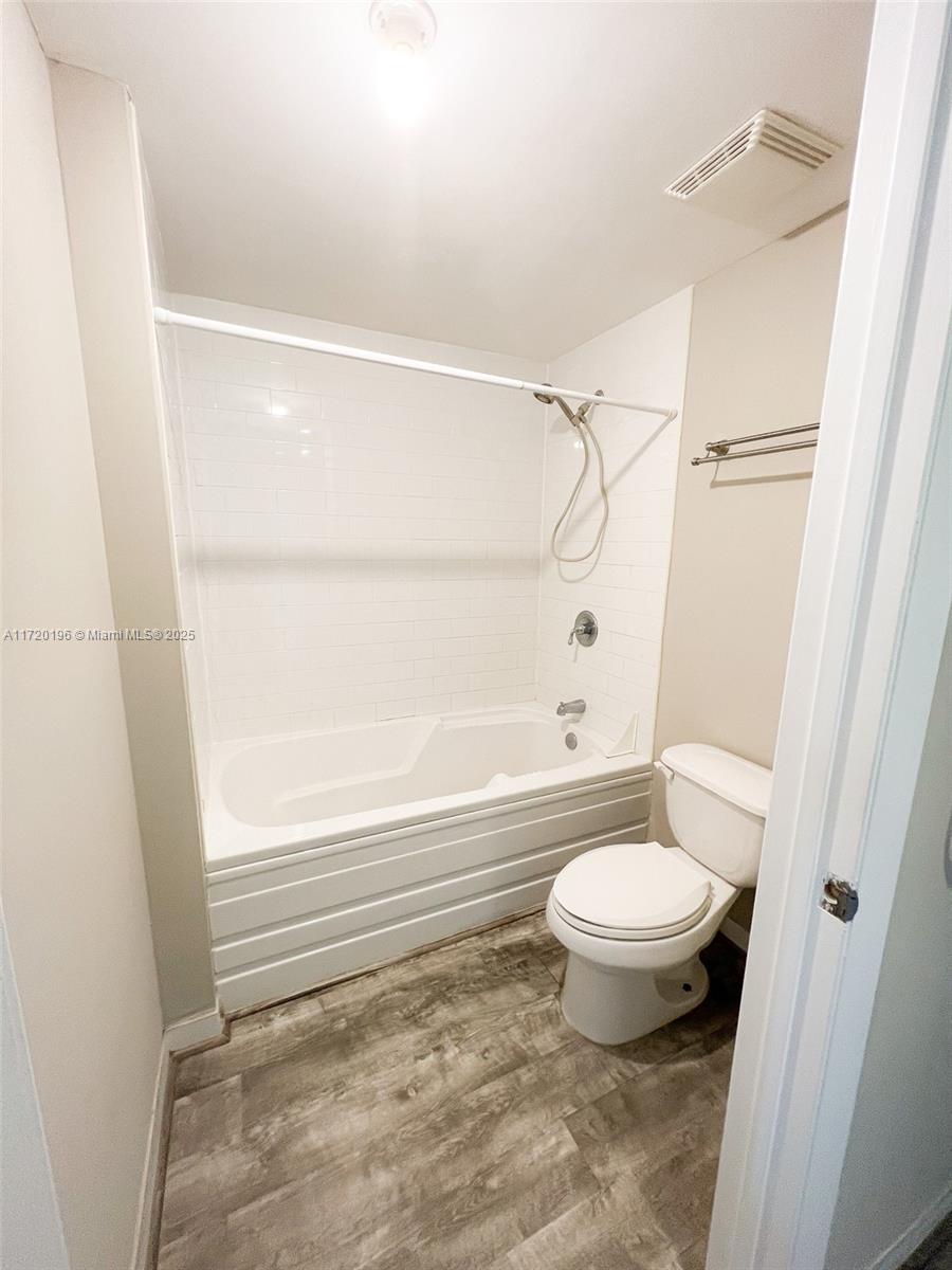 690 SW 1st Ct #1511, Miami FL 33130