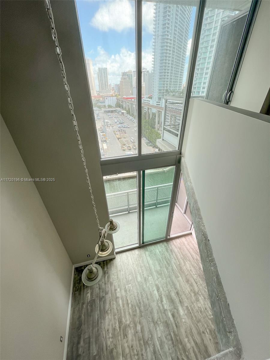 690 SW 1st Ct #1511, Miami FL 33130