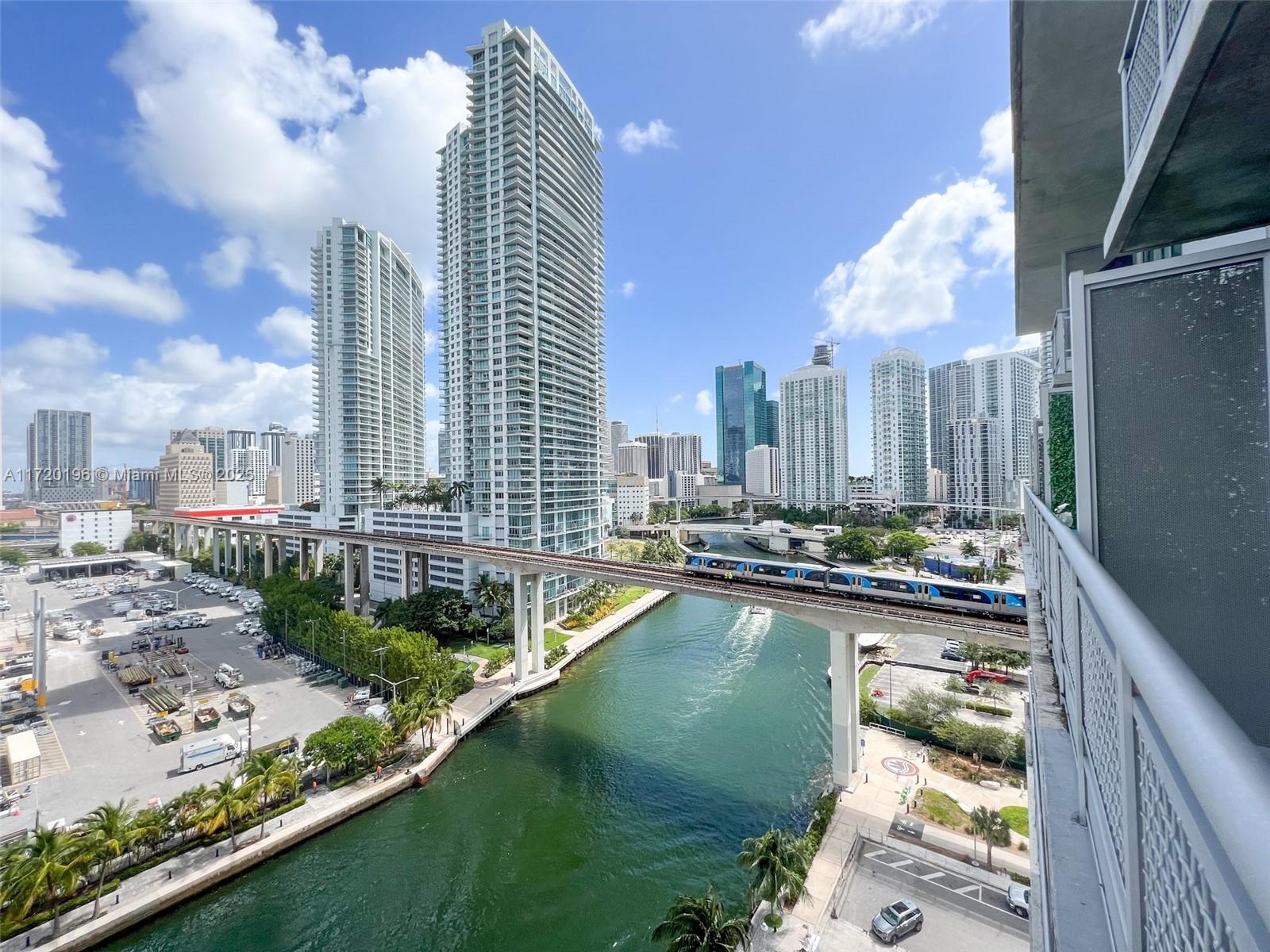 690 SW 1st Ct #1511, Miami FL 33130