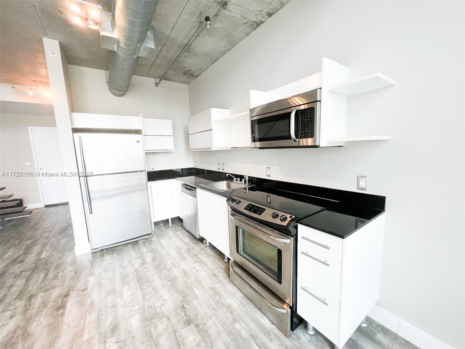 690 SW 1st Ct #1511, Miami FL 33130
