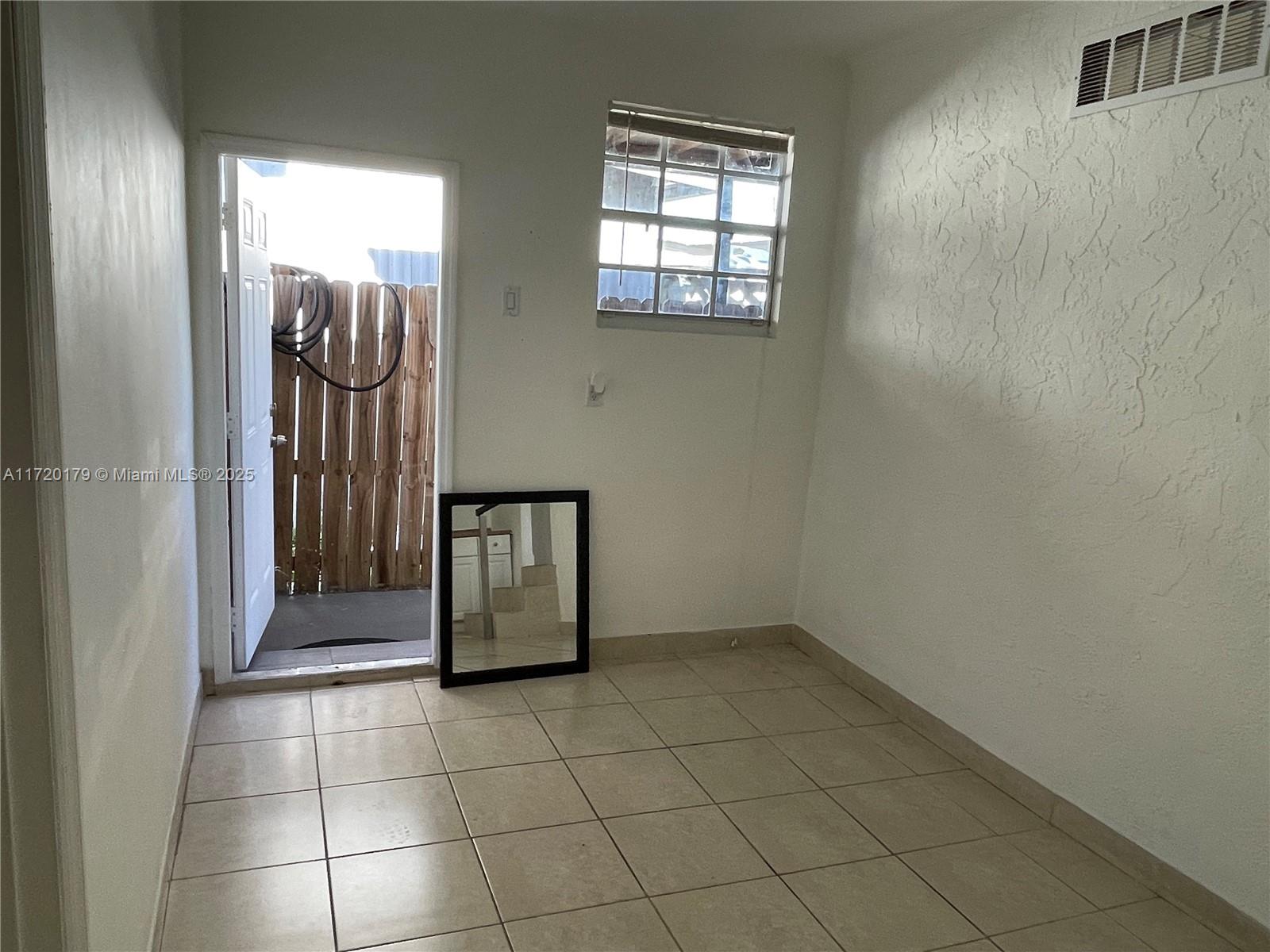 Residential, Hialeah Gardens, Florida image 11