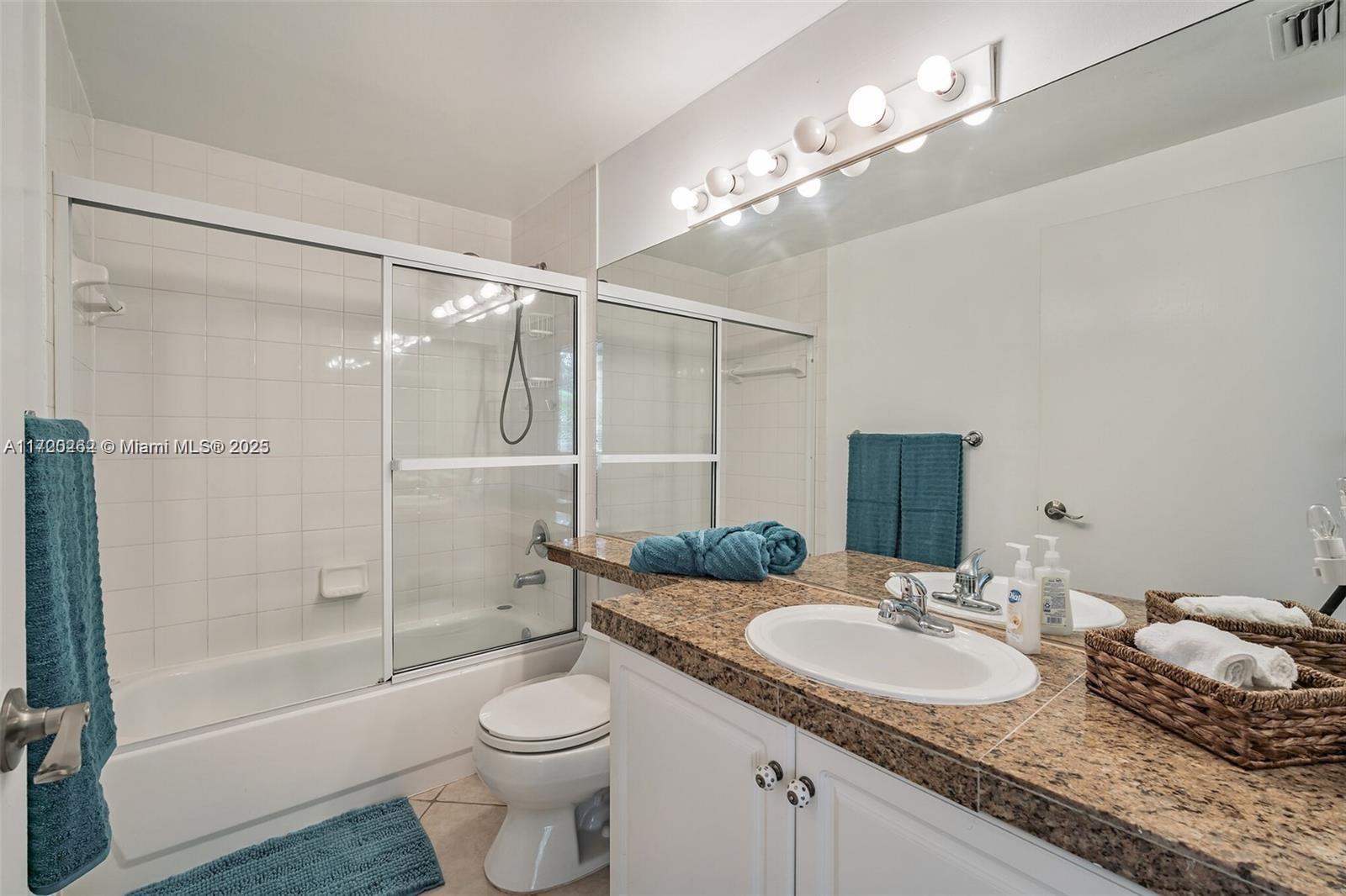 19877 E Country Club Dr #3-107, Aventura FL 33180