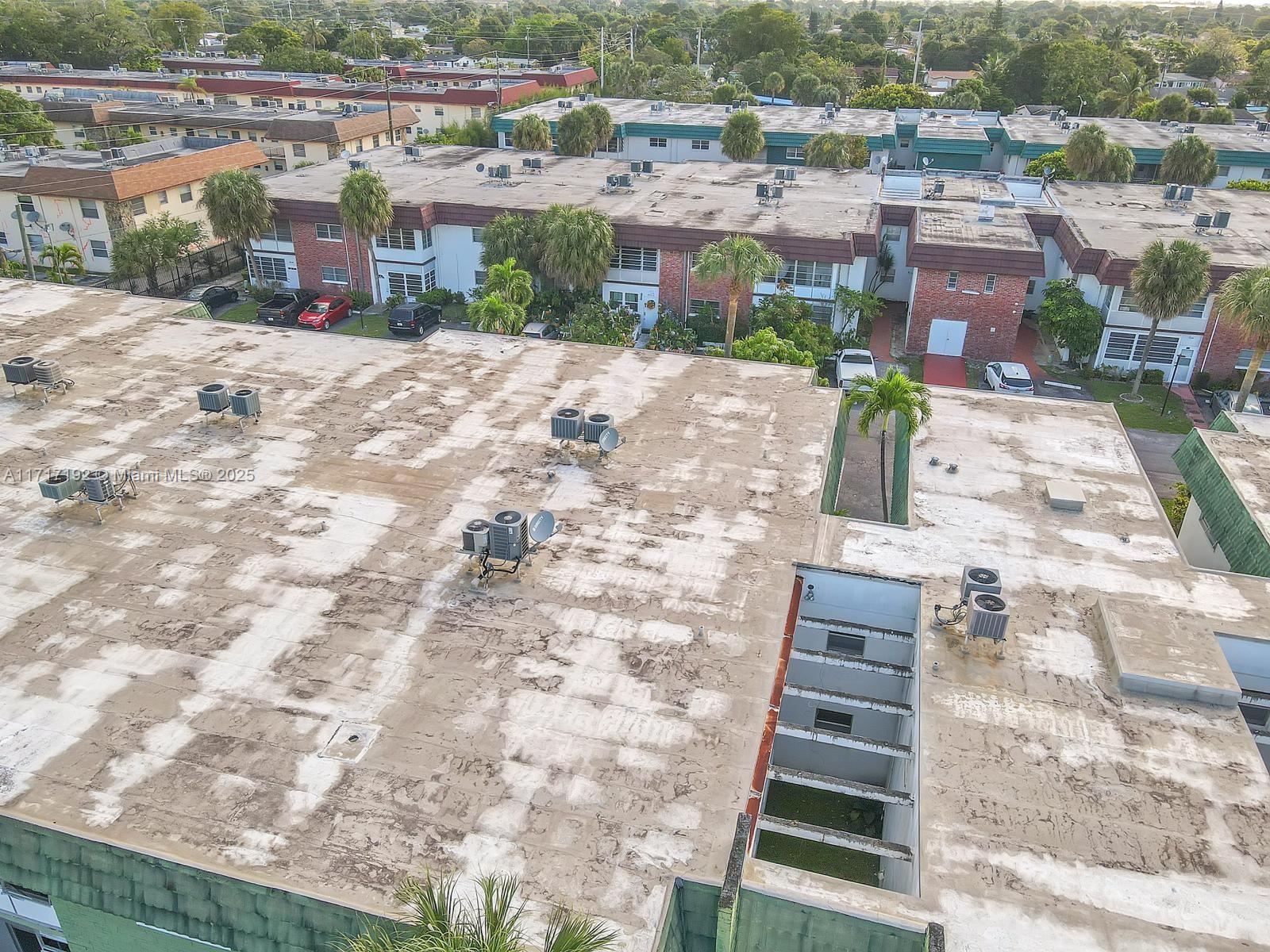 Residential, Lauderhill, Florida image 13