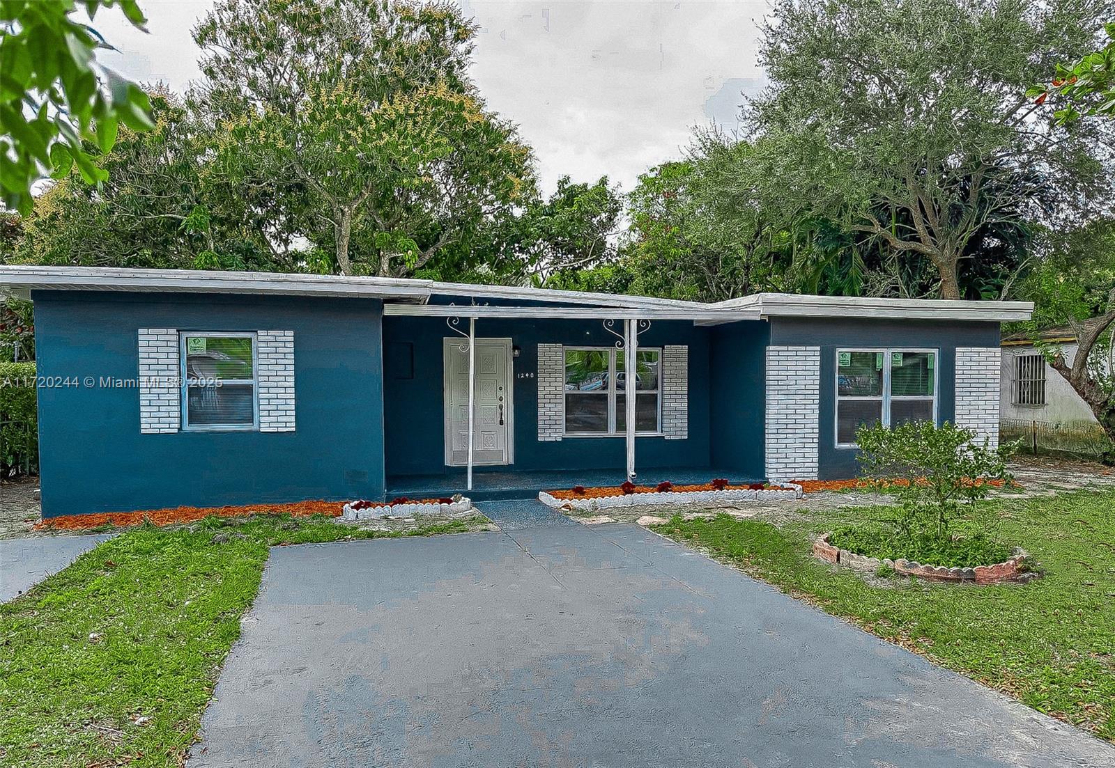 1240 NW 122nd St, North Miami, Florida image 1