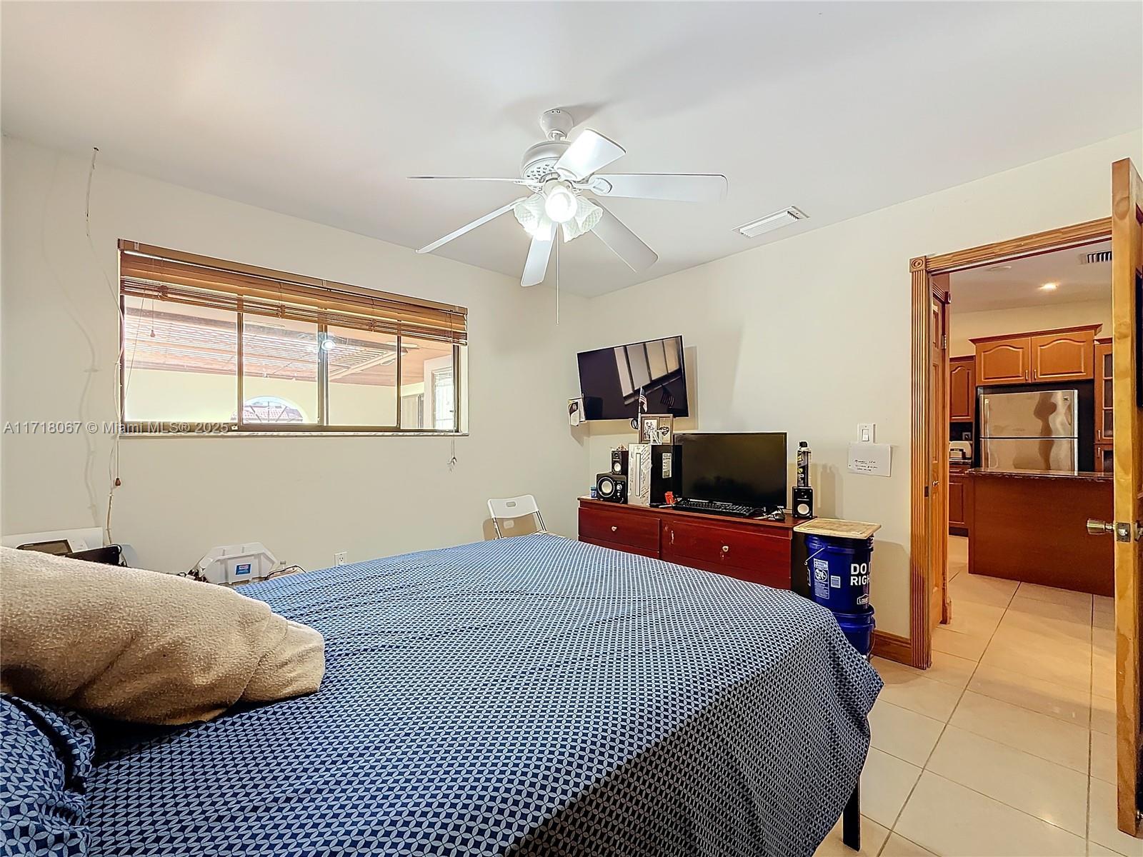 18854 NW 65th Ct #18854, Hialeah, Florida image 24