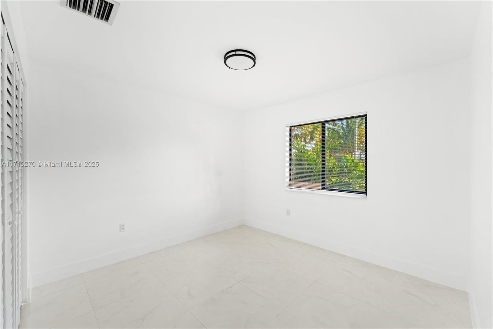 1511 NE 151st Ter, North Miami Beach, Florida image 11