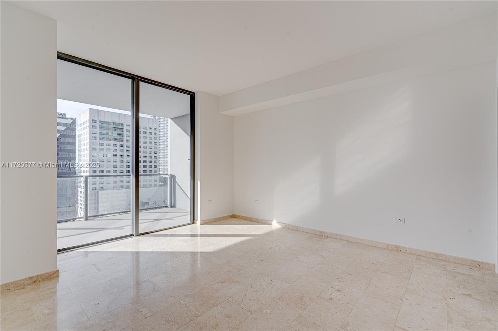 88 SW 7th St #1110, Miami FL 33130